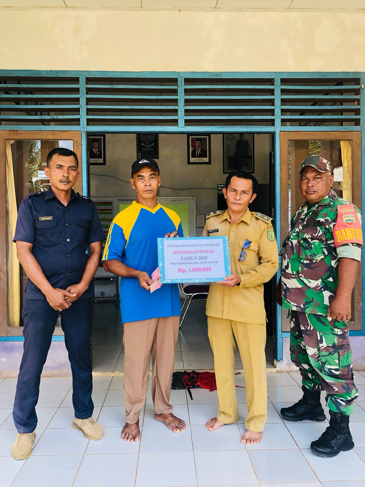 Read more about the article Penyerahan Bantuan Bencana Desa. Semedang, 06 Mei 2025