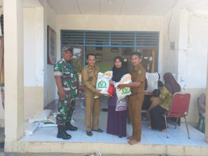 Read more about the article Penyaluran Beras Bulog Bantuan Pangan dari Dinas Ketahanan Pangan dan Pertanian. Semedang, 29 Juli 2025